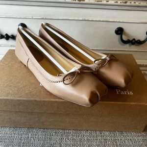 CHRISTIAN LOUBOUTIN Mamadrague Napa Bow Ballerina Flats in Nude color New!